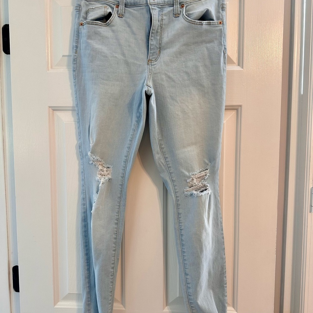3/$10 Universal Thread Light Blue Distressed Jeans